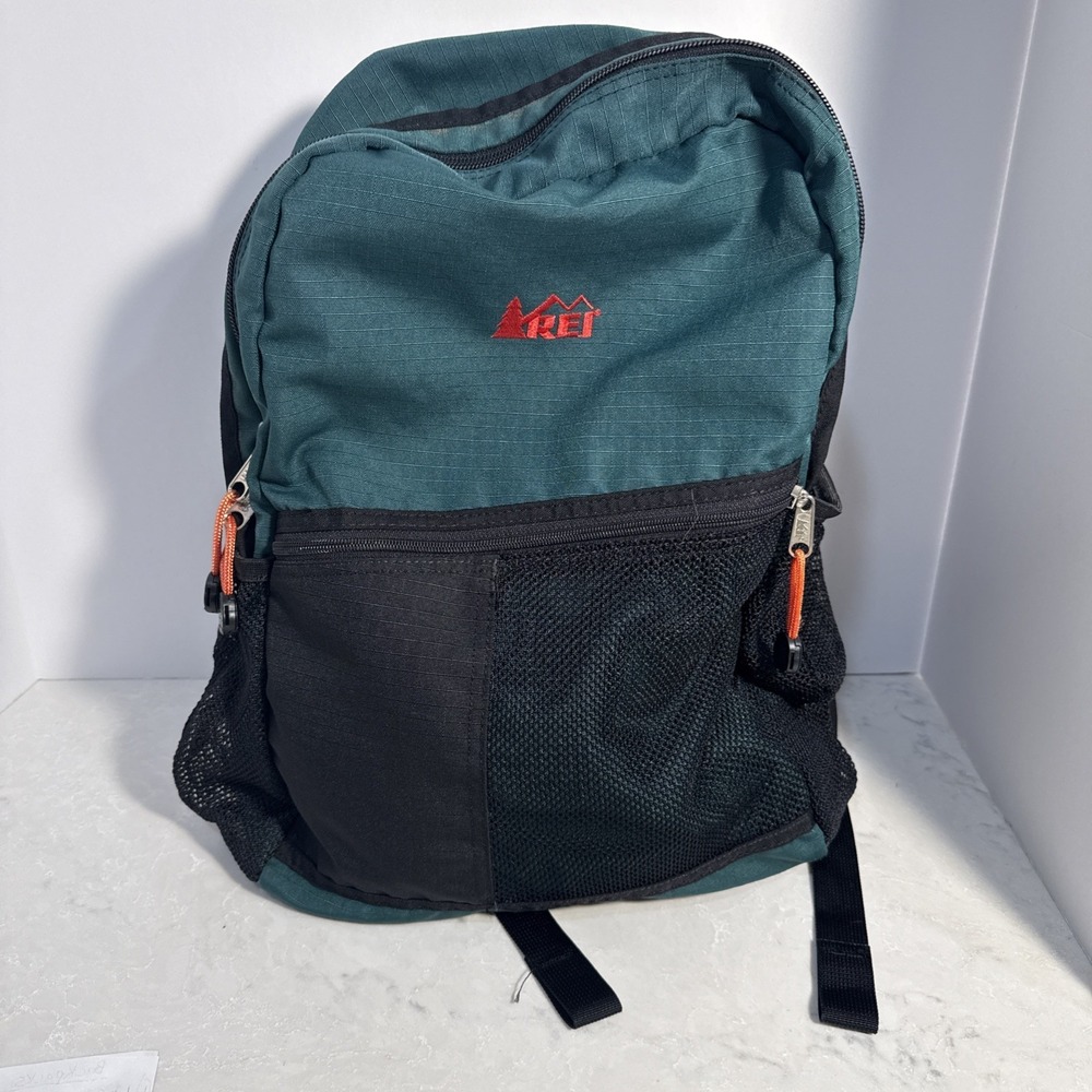 Vintage REI Green Black Hiking Outdoor Backpack Day Pack